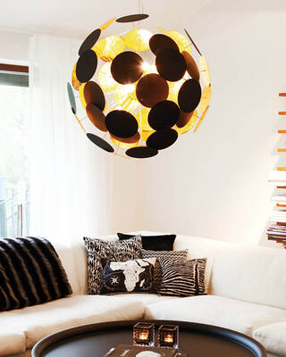 Planet taklampa Ø50 cm sandsvart/guld