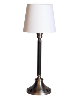 Dinant Tischlampe mit weißem Schirm