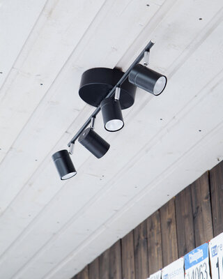 Correct takskena 4-låg svart matt