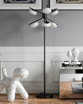 Imperia golvlampa svart